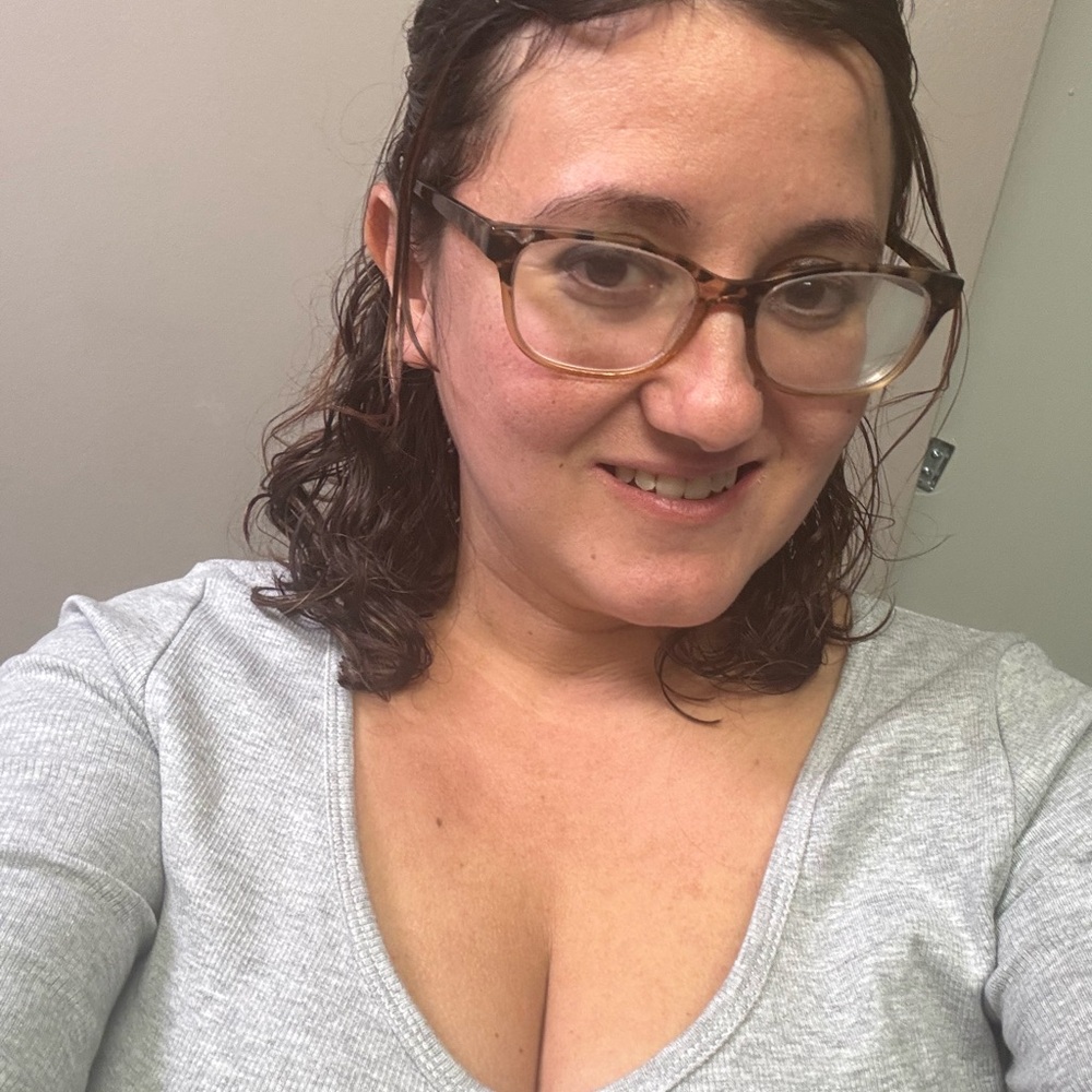 Meet your Posher Diane